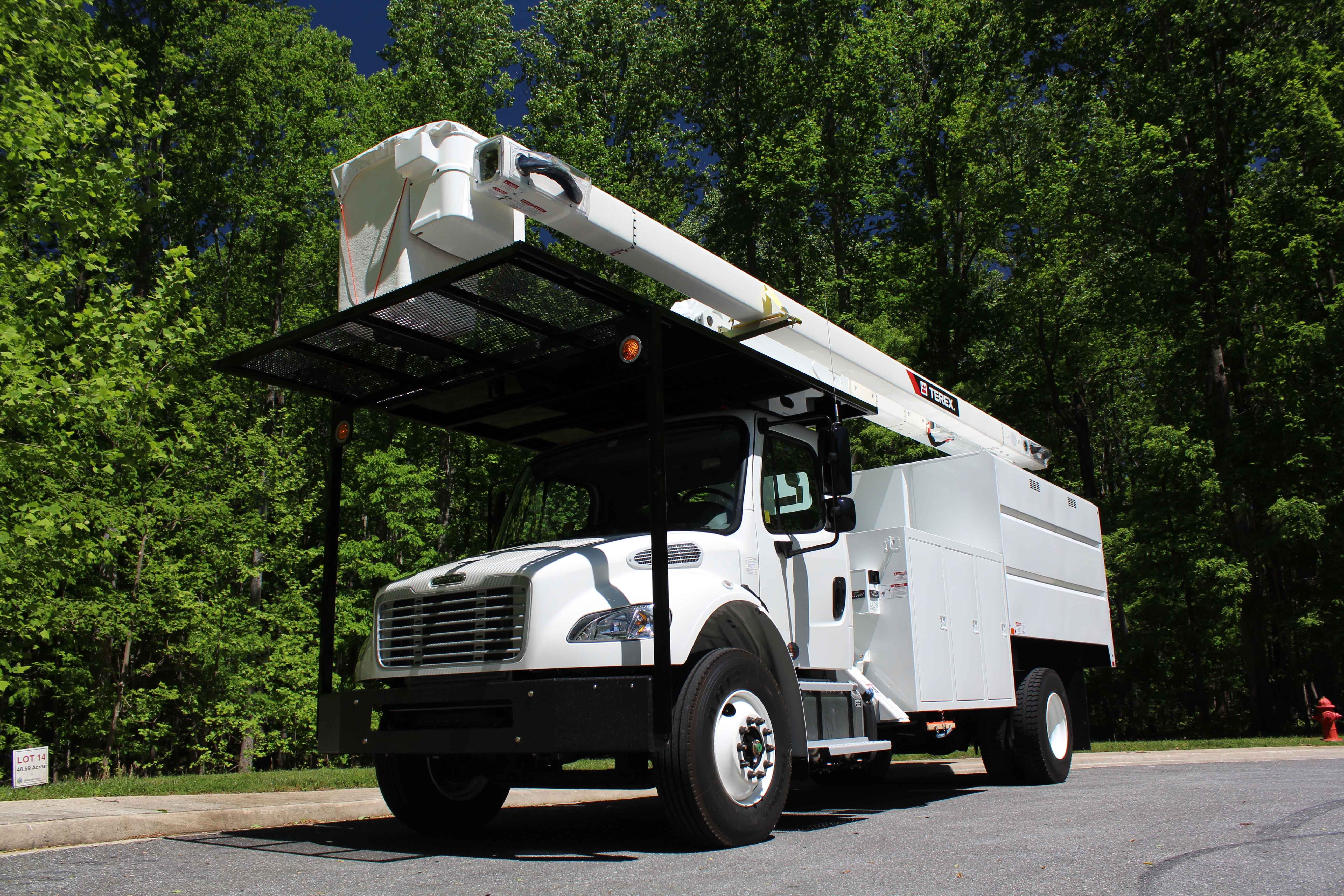 Terex XT70 Pro Bucket Truck with 11' Chip Box
